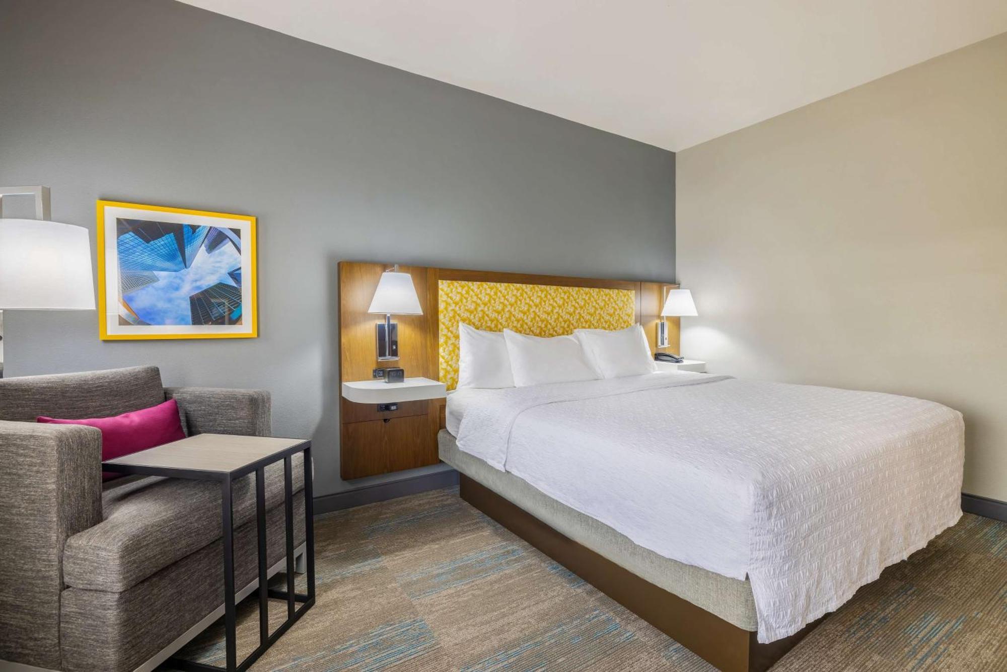 Hampton Inn & Suites Brenham Exterior photo