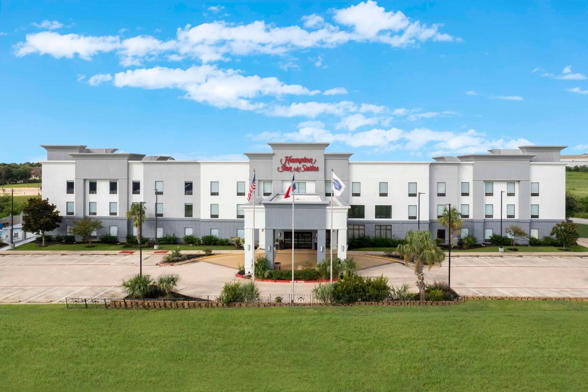 Hampton Inn & Suites Brenham Exterior photo