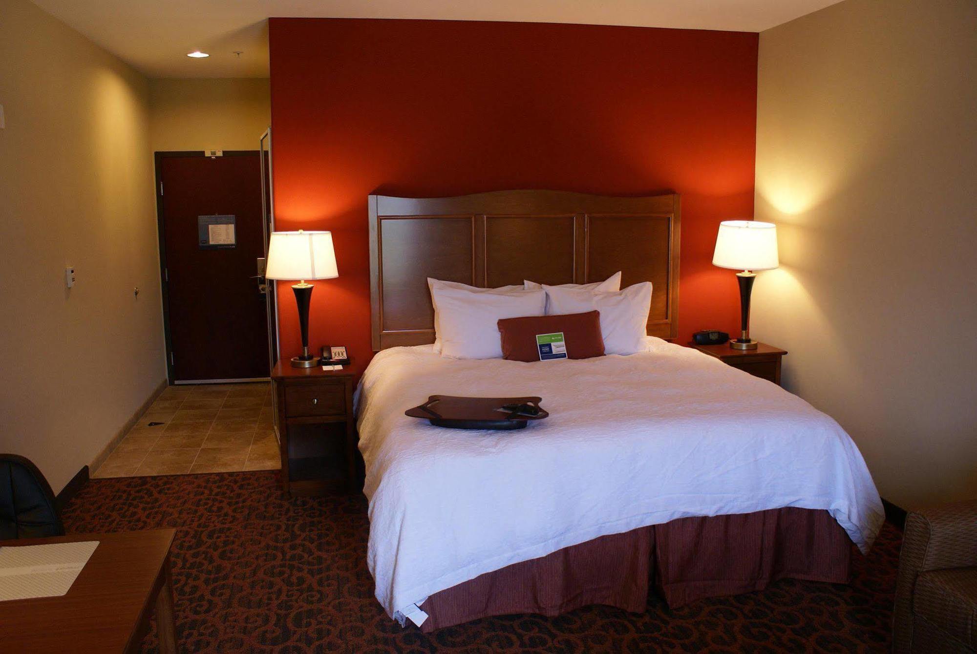 Hampton Inn & Suites Brenham Room photo
